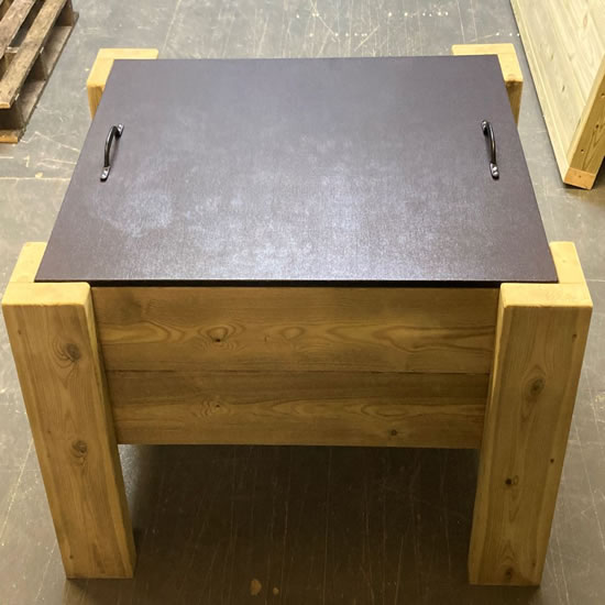 Sand Table with Chalk Board Lid