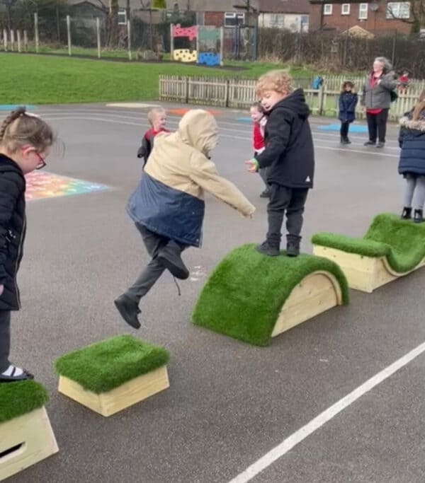 Exercise Block Set - Grass Topped